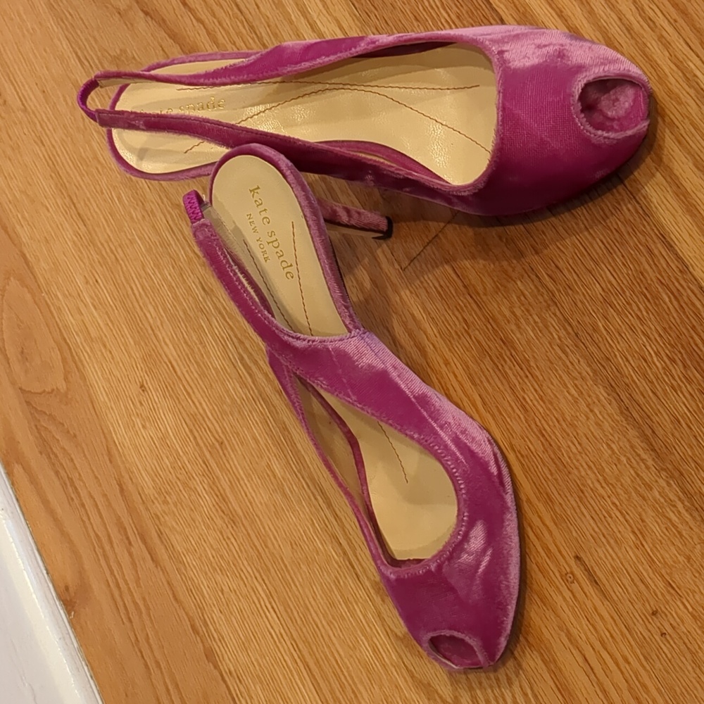 Kate Spade Grammy fuchsia crushed velvet peep toe slingback heels 10